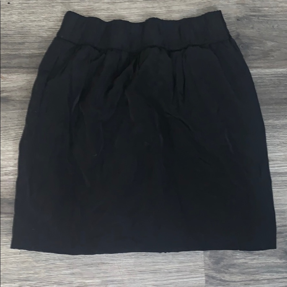 black skirt